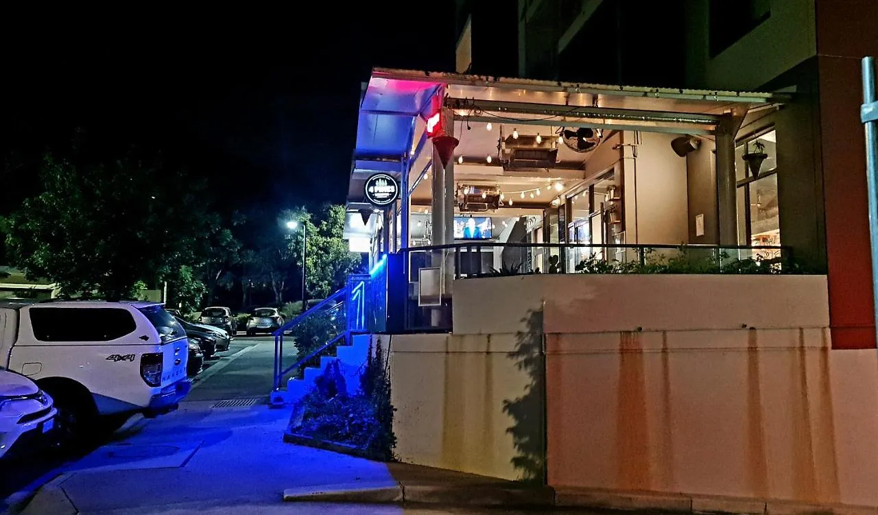 Qure Restaurant And Apartments Canberra Bruce Australia