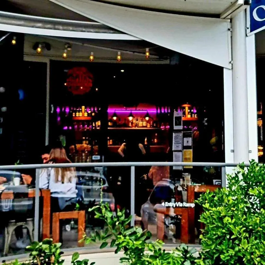 Qure Restaurant And Apartments Canberra Bruce