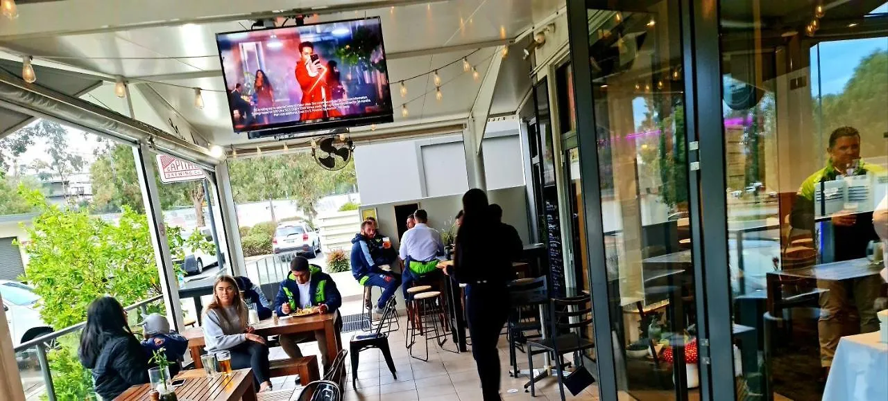 Qure Restaurant And Apartments Canberra Bruce 0*,