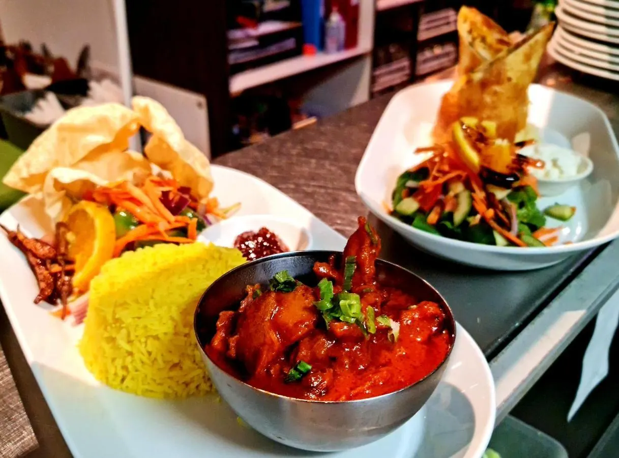 Qure Restaurant And Apartments Canberra Bruce Australia