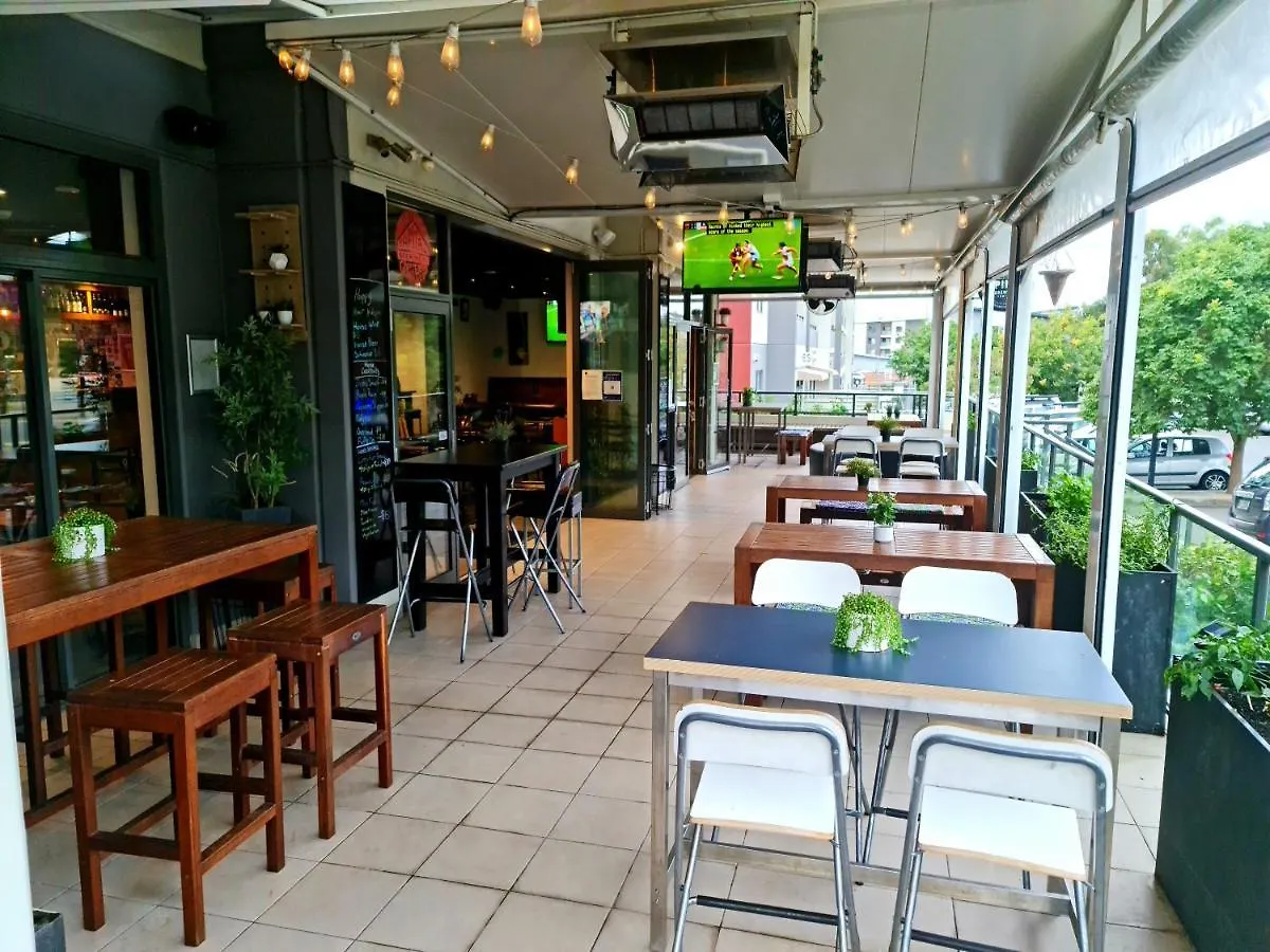 Qure Restaurant And Apartments Canberra Bruce