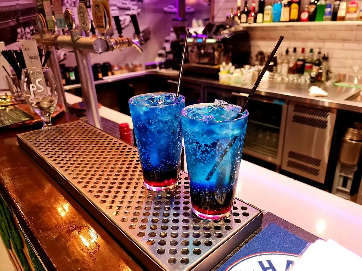 Qure Restaurant And Apartments Canberra Bruce